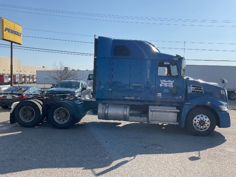 2020 Western Star 5700XE in Londonderry, NH — photo 8