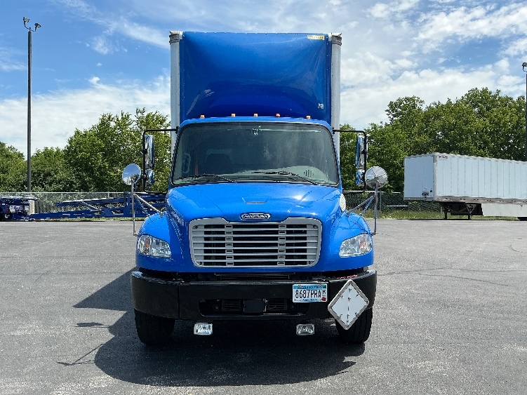 2022 Freightliner eM2 in Lexington, KY — photo 2