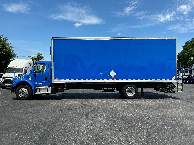 2022 Freightliner eM2 in Lexington, KY — photo 4