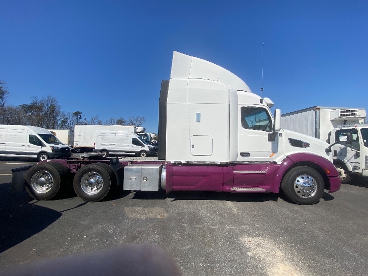 2020 Peterbilt 579 in Jessup, MD — photo 8