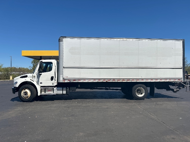 2022 Freightliner eM2 in Chicopee, MA — photo 4