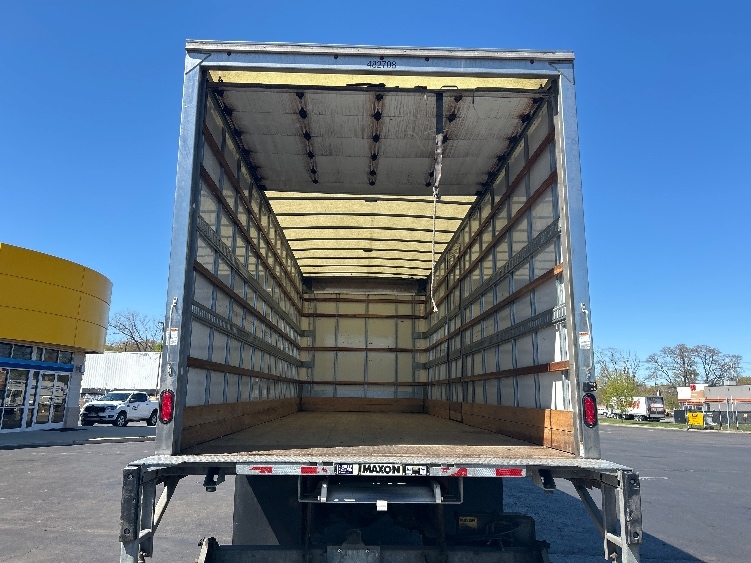 2022 Freightliner eM2 in Chicopee, MA — photo 8