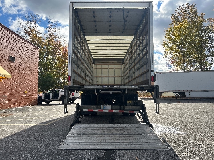 2022 Freightliner M2 106 in Middlefield, OH — photo 9