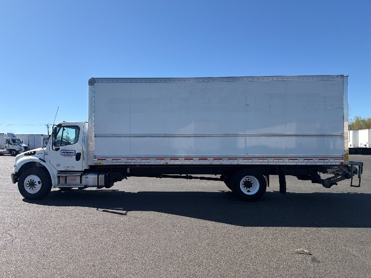 2023 Freightliner eM2 in Chicopee, MA — photo 4