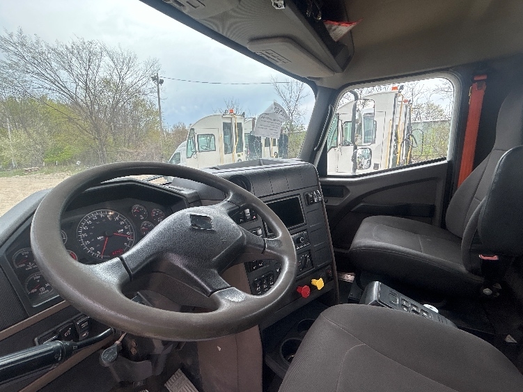2021 International HX in Kalamazoo, MI — photo 10