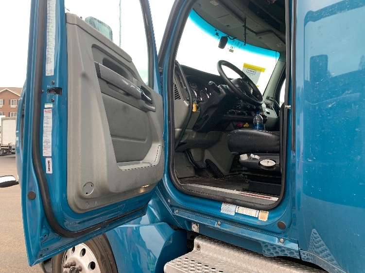 2019 Kenworth T680 in Akron, OH — photo 9