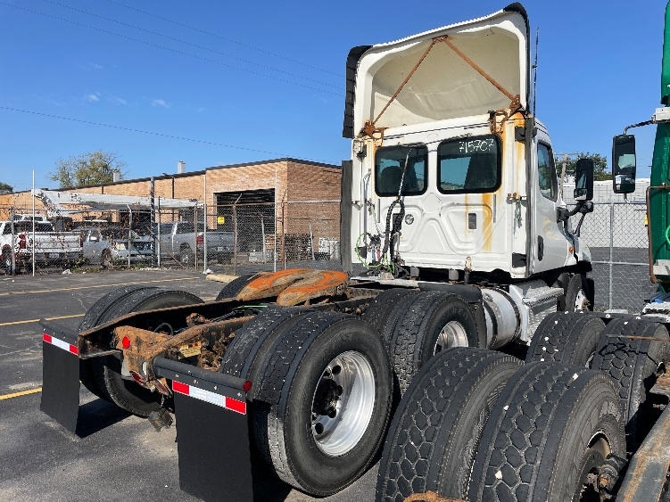 2017 Freightliner in Chicago (Melrose Park), IL — photo 7