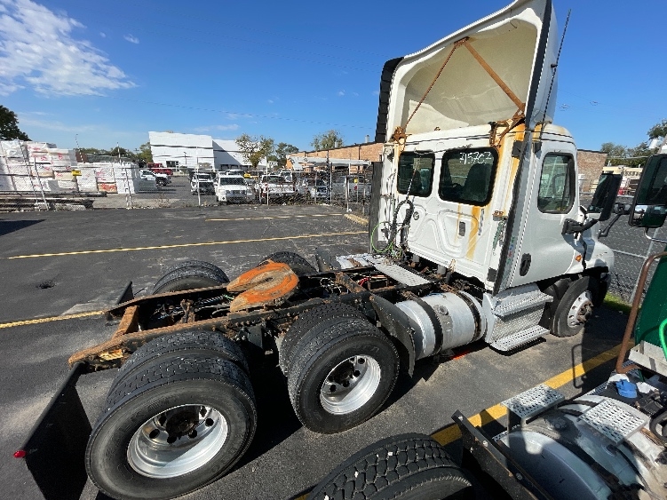 2017 Freightliner in Chicago (Melrose Park), IL — photo 8