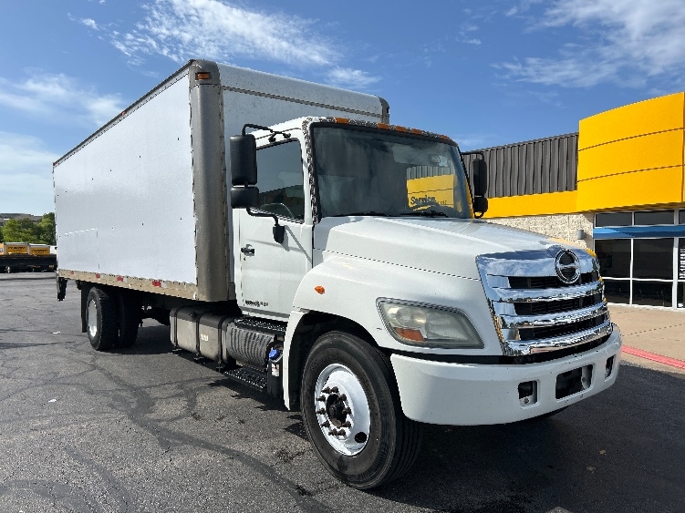 2013 Hino 268