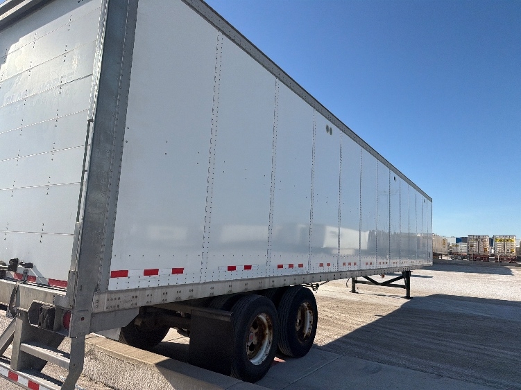 2015 Vanguard in Sturtevant, WI — photo 4