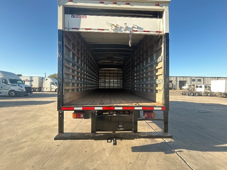 2017 Peterbilt 220EV in Round Rock, TX — photo 8