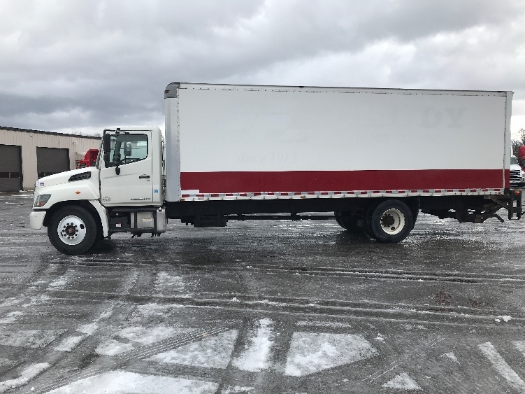 2015 Hino 268 in Buffalo, NY — photo 4