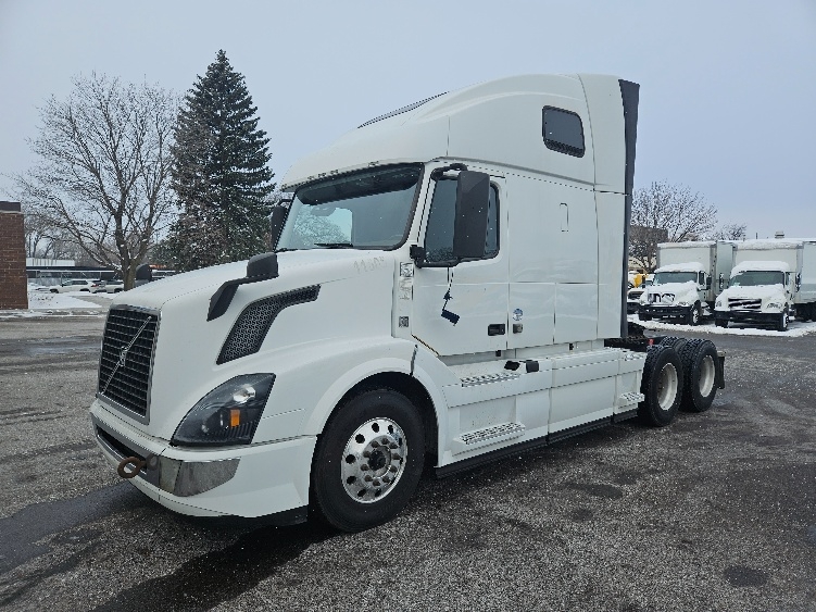 2017 Volvo in Roseville, MN — photo 3