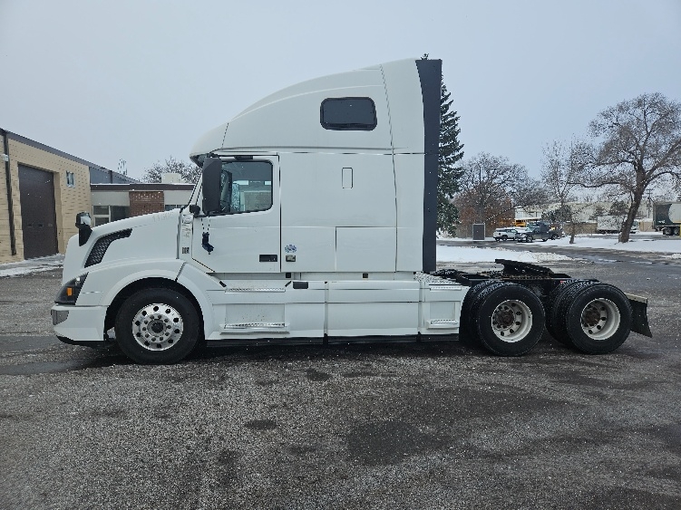 2017 Volvo in Roseville, MN — photo 4