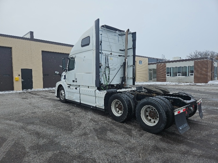 2017 Volvo in Roseville, MN — photo 5