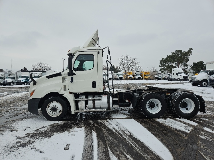 2019 Freightliner in Brooklyn Park, MN — photo 4