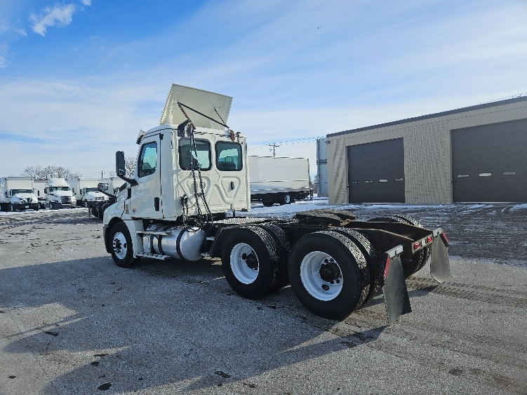 2019 Freightliner in Brooklyn Park, MN — photo 5