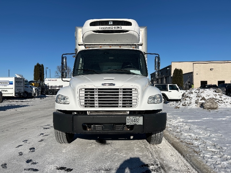 2016 Freightliner eM2 in De Pere, WI — photo 2