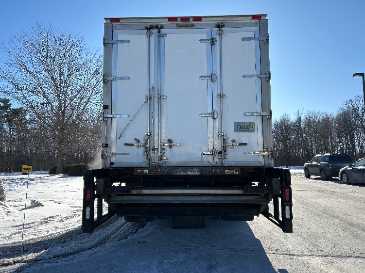 2016 Freightliner eM2 in De Pere, WI — photo 7