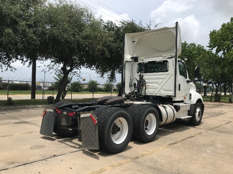 2020 International LT in Houston, TX — photo 7