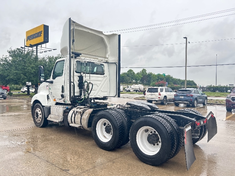 2020 International LT in San Antonio, TX — photo 5