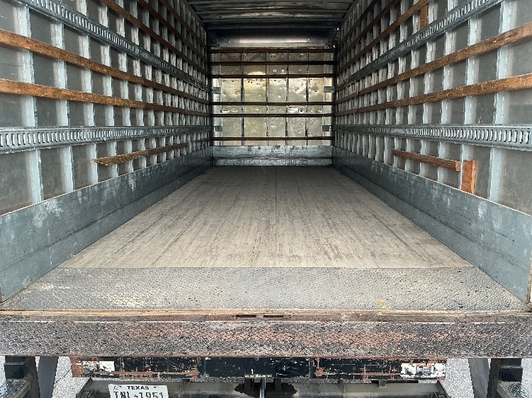 2014 International 4300 in Austin, TX — photo 10