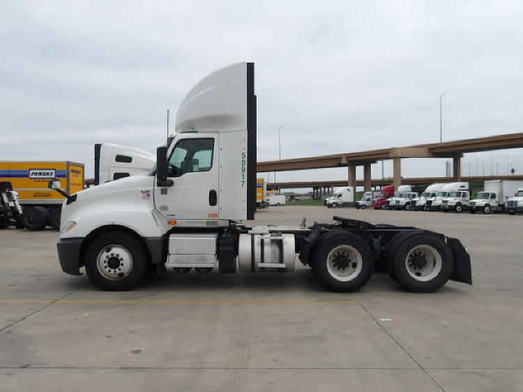 2020 International LT in Fort Worth, TX — photo 4