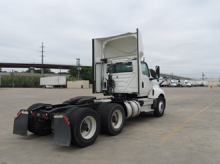2020 International LT in Fort Worth, TX — photo 7