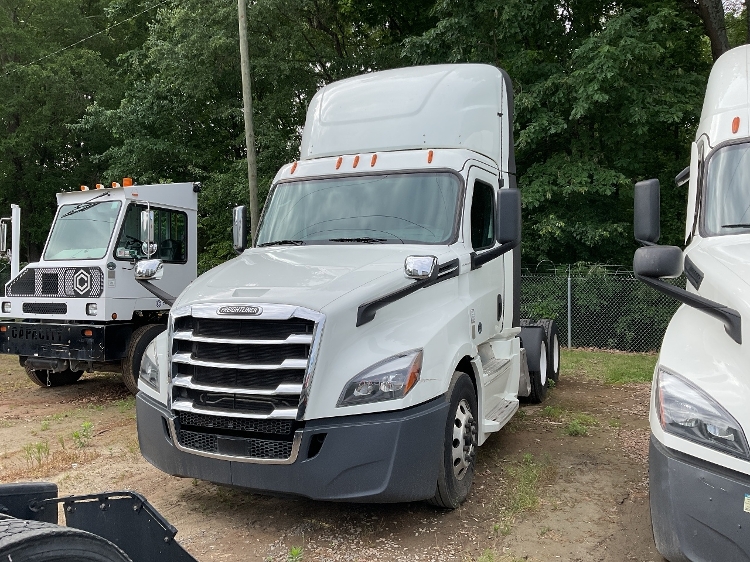 2020 Freightliner Cascadia in Charlotte, NC