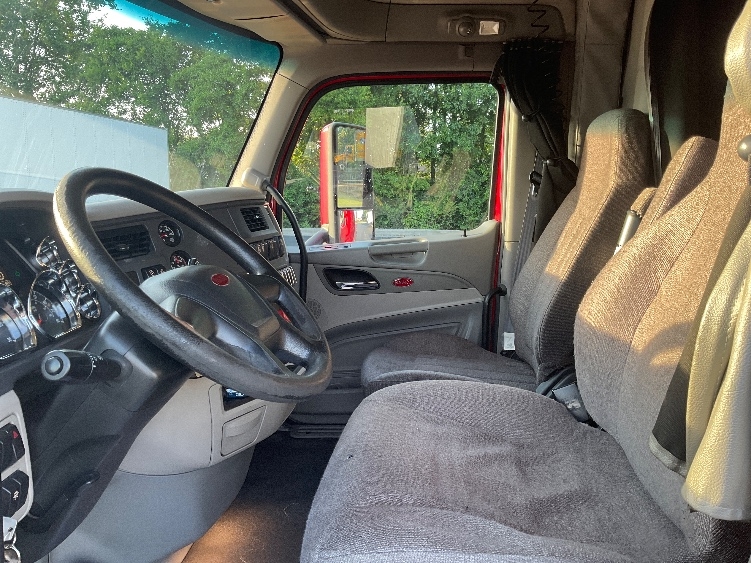 2020 Peterbilt 579 in La Vergne, TN — photo 10