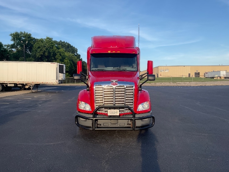 2020 Peterbilt 579 in La Vergne, TN — photo 2