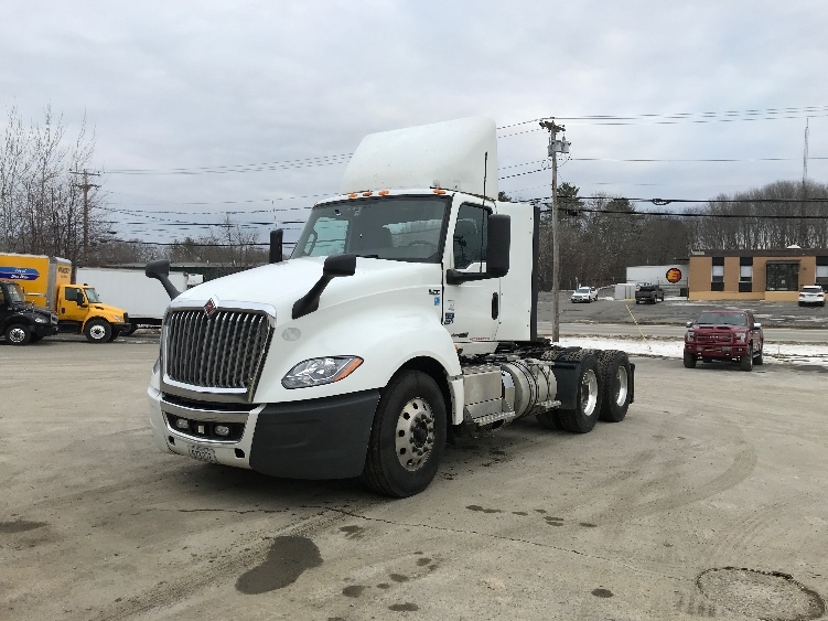2020 International LT in Londonderry, NH — photo 3