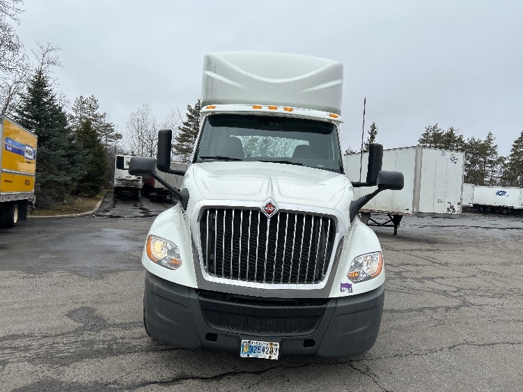2019 International LT in Rochester, NY — photo 2