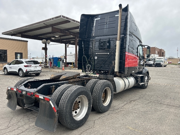 2020 Volvo VNL 760 in Rochester, NY — photo 7
