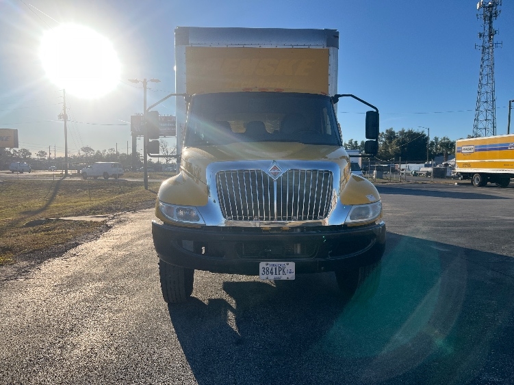 2021 International MV in Ocala, FL — photo 2