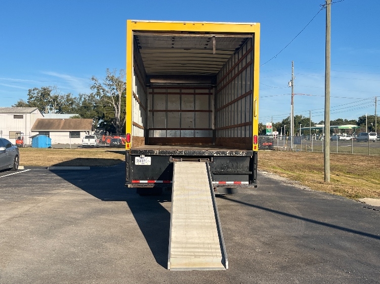 2021 International MV in Ocala, FL — photo 9