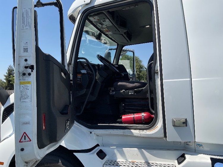 2020 Volvo in Stockton, CA — photo 9