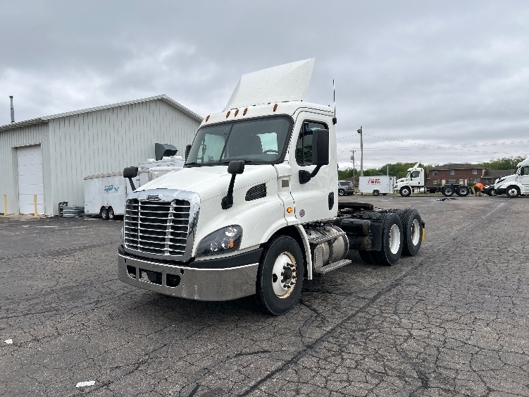 2019 Freightliner Cascadia in Piqua, OH — photo 3
