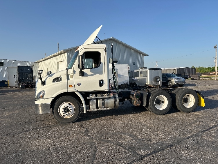 2019 Freightliner Cascadia in Piqua, OH — photo 4