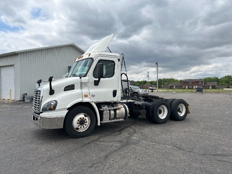 2019 Freightliner Cascadia in Piqua, OH — photo 3