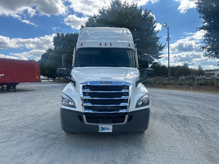 2021 Freightliner in Greensboro, NC — photo 2
