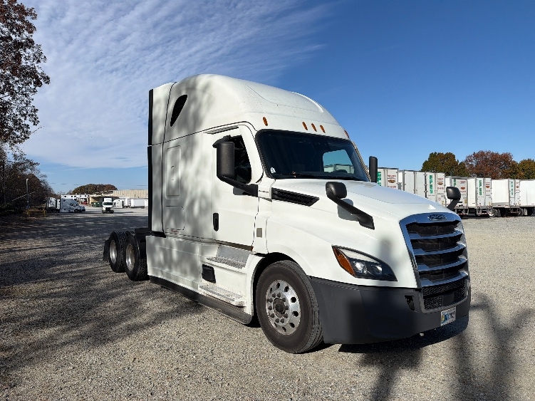 2021 Freightliner Cascadia