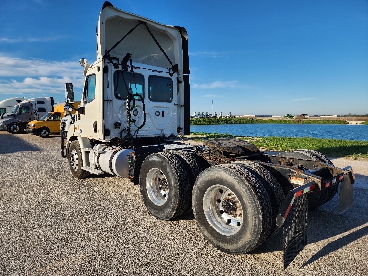 2018 Freightliner in Sturtevant, WI — photo 5