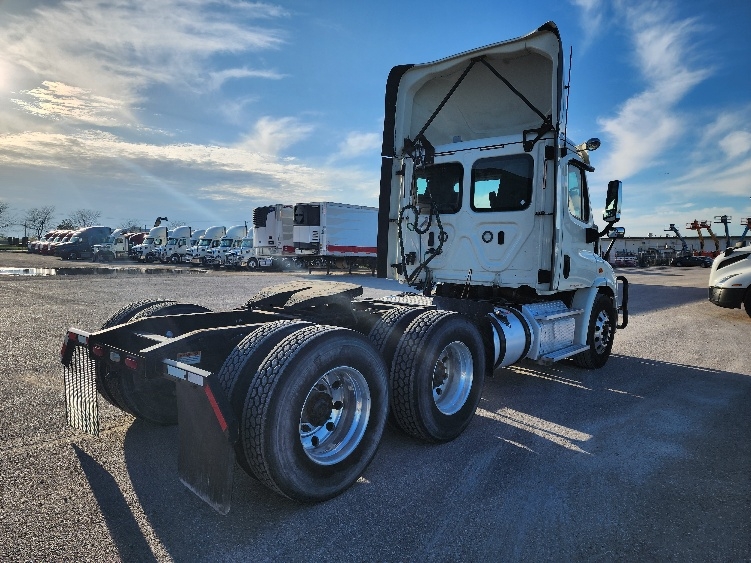 2018 Freightliner in Sturtevant, WI — photo 7