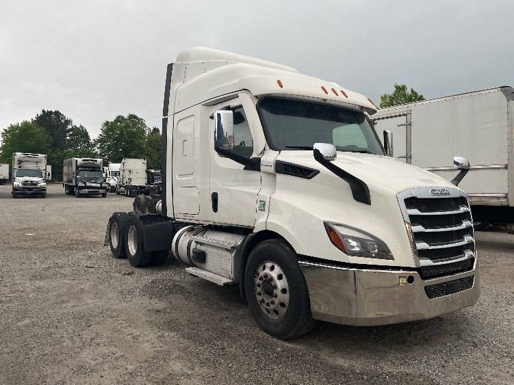 2021 Freightliner Cascadia