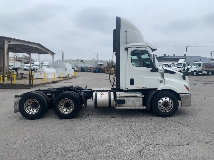 2021 Freightliner Cascadia in Nashville (Mount Juliet), TN — photo 8