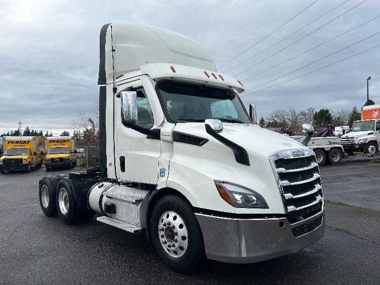 2021 Freightliner Cascadia