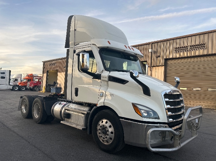 2021 Freightliner Cascadia