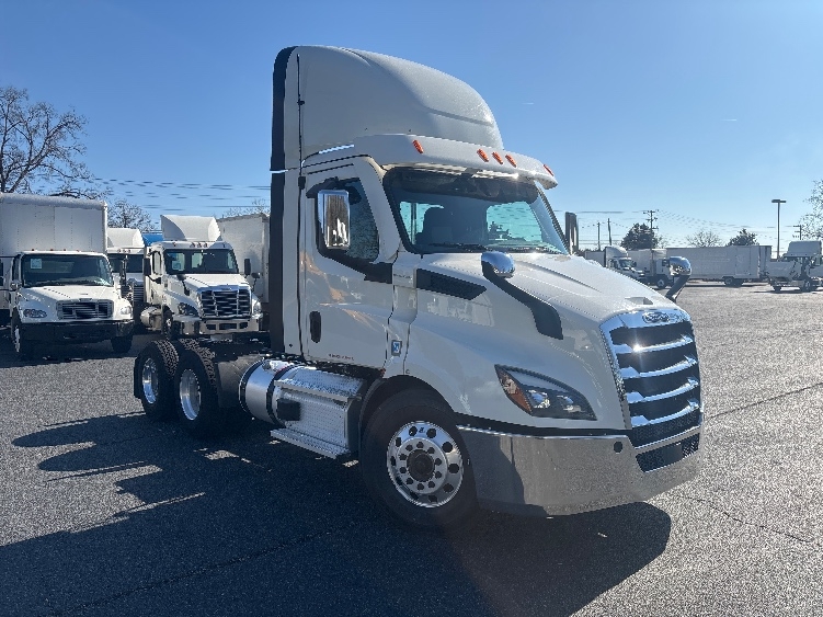 2021 Freightliner Cascadia