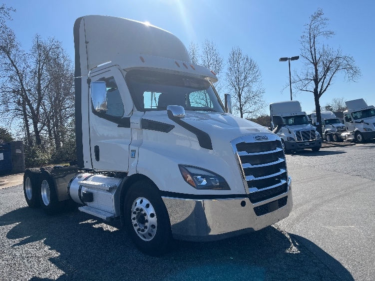 2021 Freightliner Cascadia